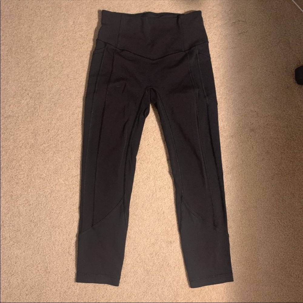 Lululemon 7/8 Leggings with pockets